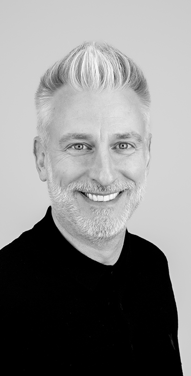Lloyd Hayzer